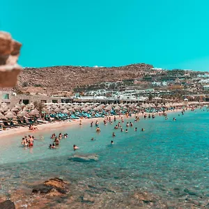 Paradise Πλατύς Γιαλός